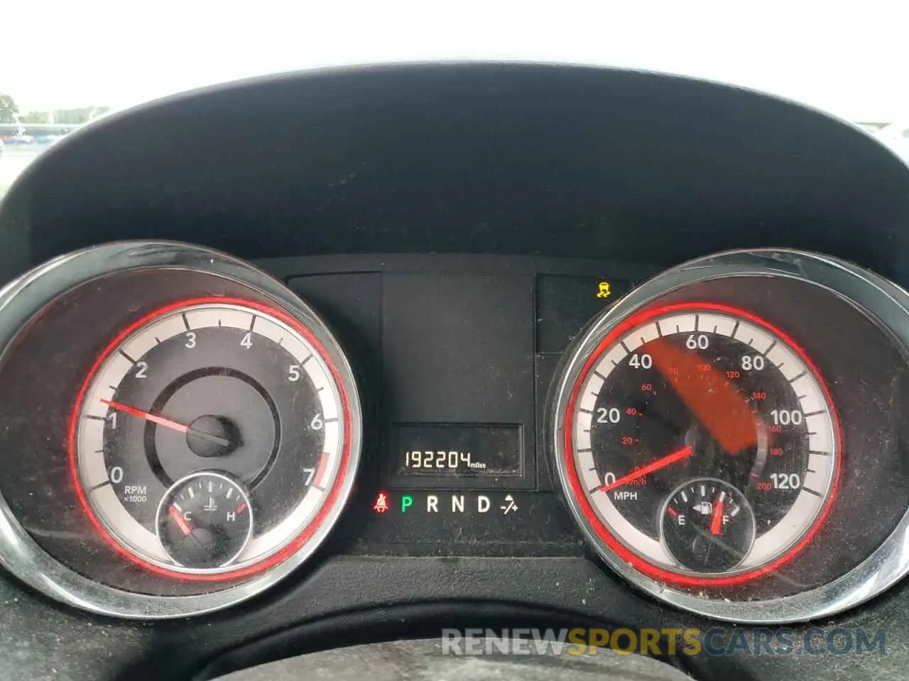 9 Photograph of a damaged car 2C4RDGCG8KR582032 DODGE CARAVAN 2019