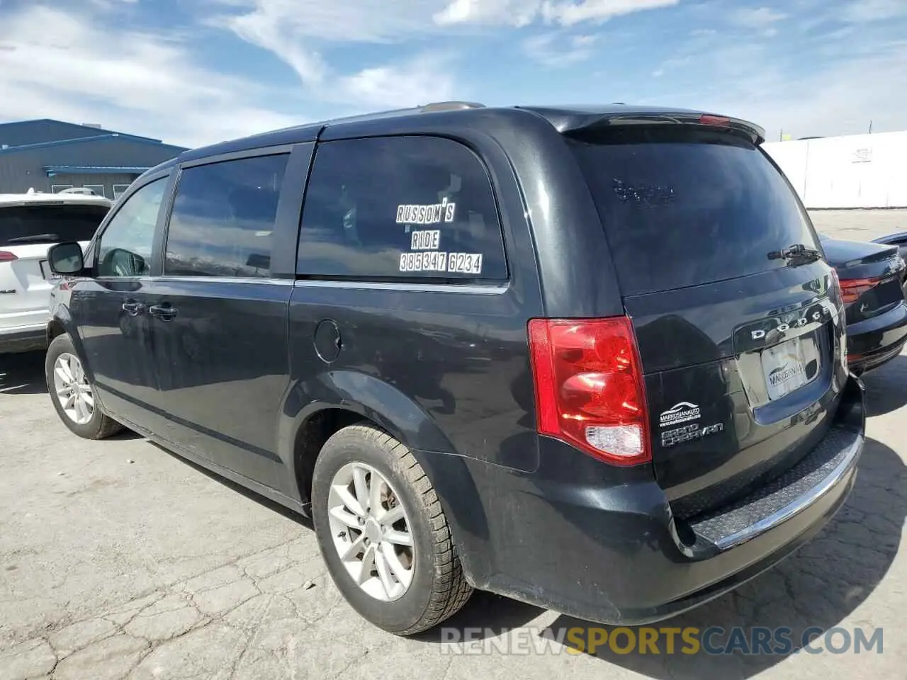 2 Photograph of a damaged car 2C4RDGCG8KR739154 DODGE CARAVAN 2019