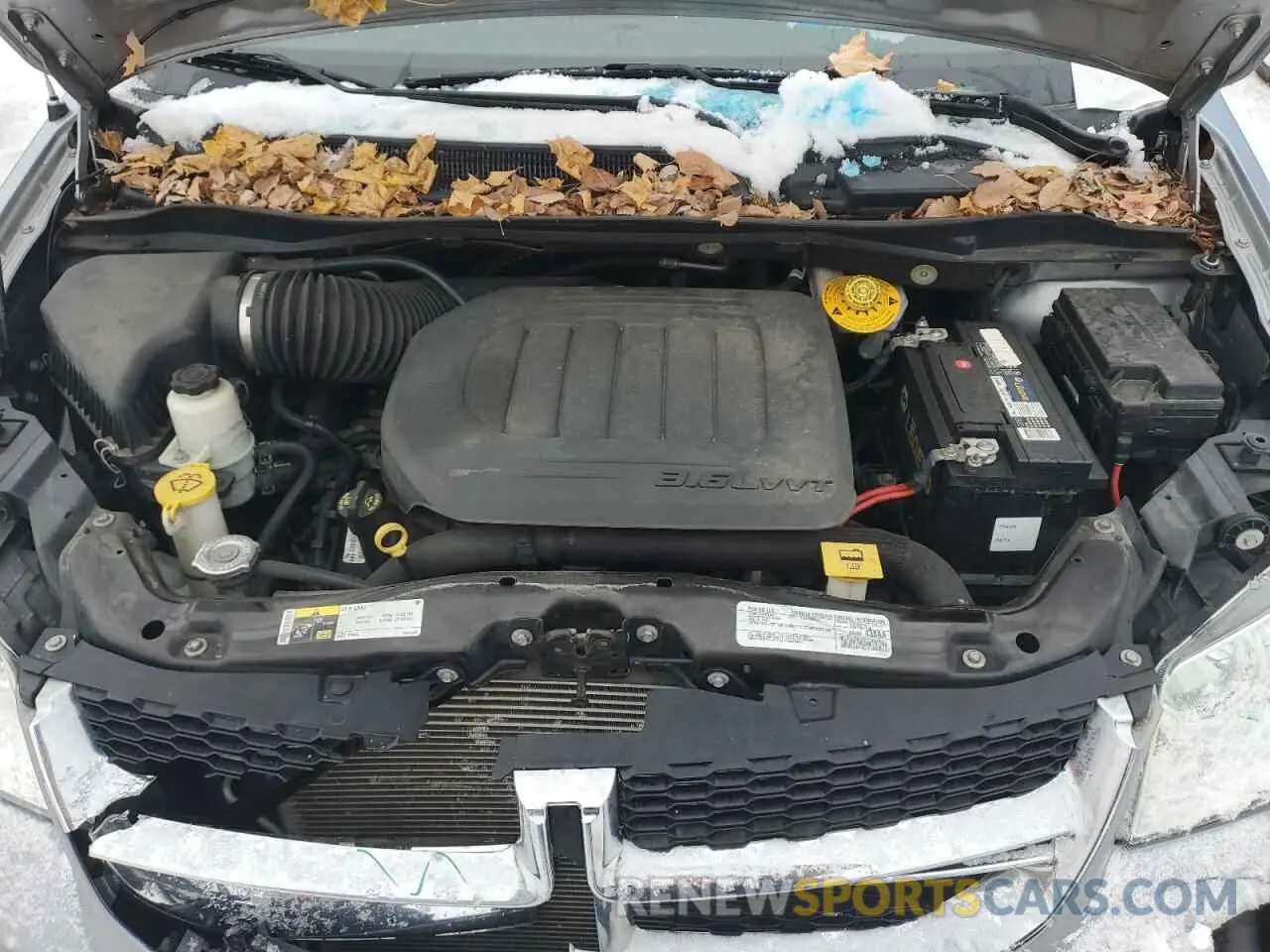 12 Photograph of a damaged car 2C4RDGCG8KR743303 DODGE CARAVAN 2019