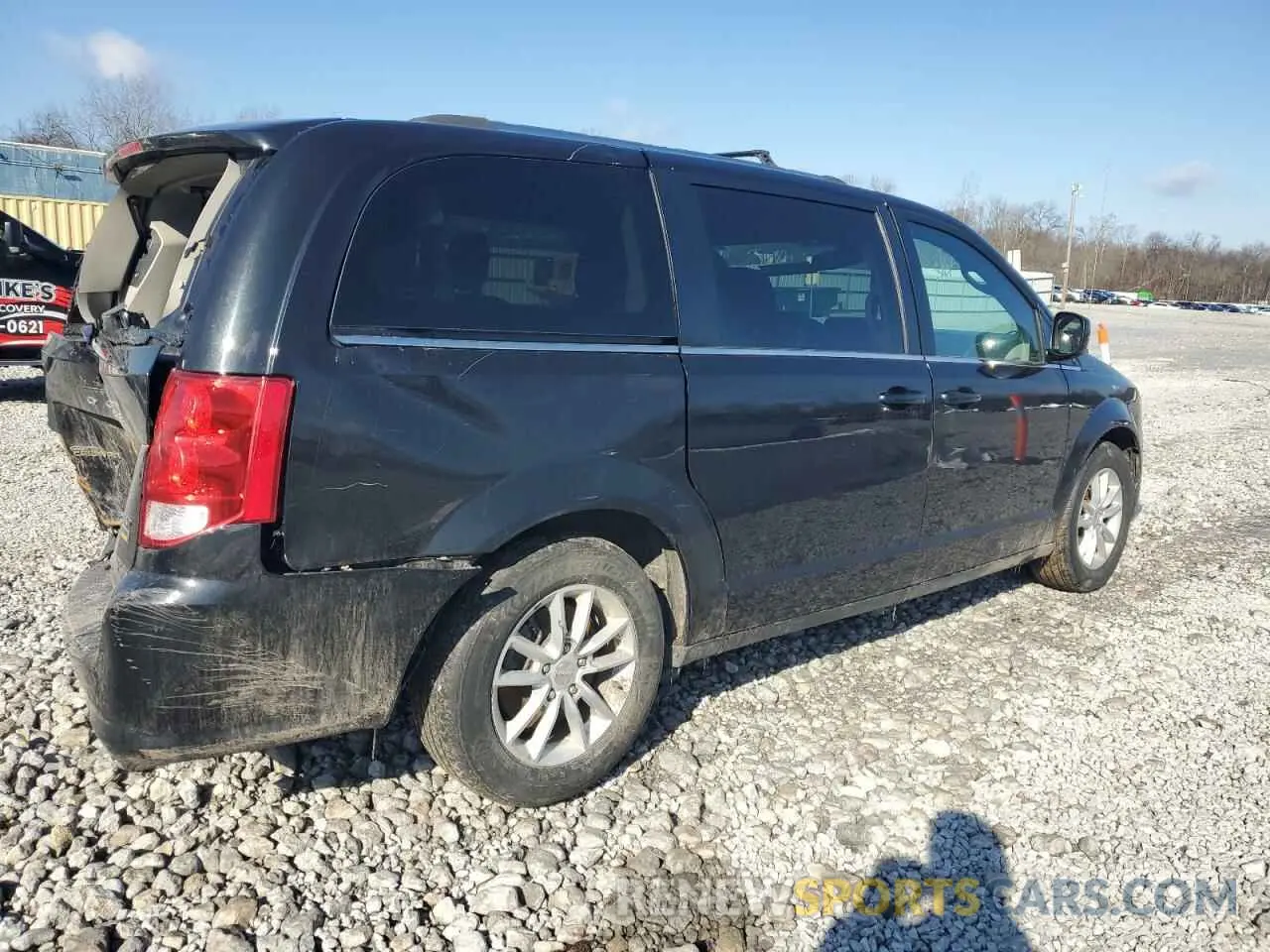 3 Photograph of a damaged car 2C4RDGCG8KR754916 DODGE CARAVAN 2019