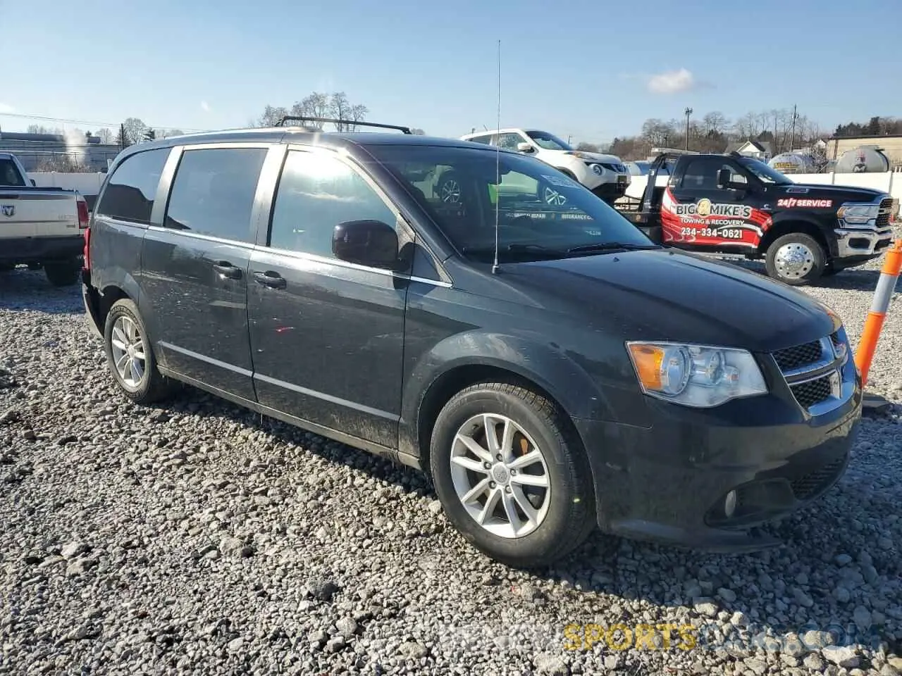 4 Photograph of a damaged car 2C4RDGCG8KR754916 DODGE CARAVAN 2019