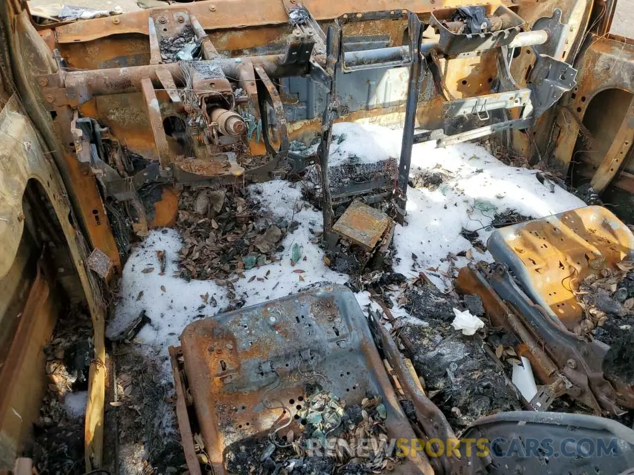 8 Photograph of a damaged car 2C4RDGCG9KR545393 DODGE CARAVAN 2019
