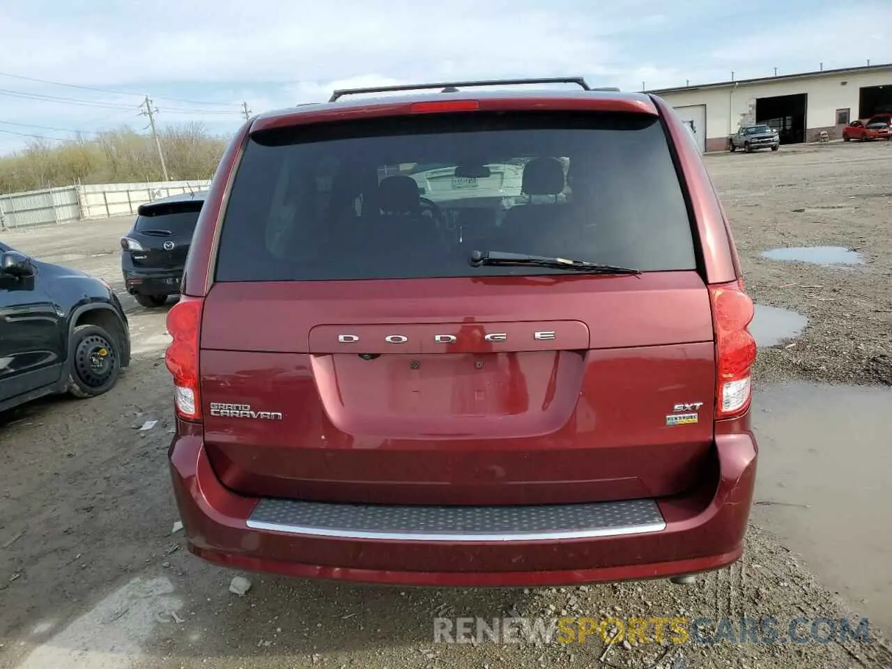 6 Photograph of a damaged car 2C4RDGCG9KR562257 DODGE CARAVAN 2019