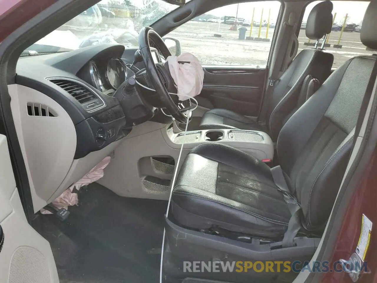 7 Photograph of a damaged car 2C4RDGCG9KR562257 DODGE CARAVAN 2019