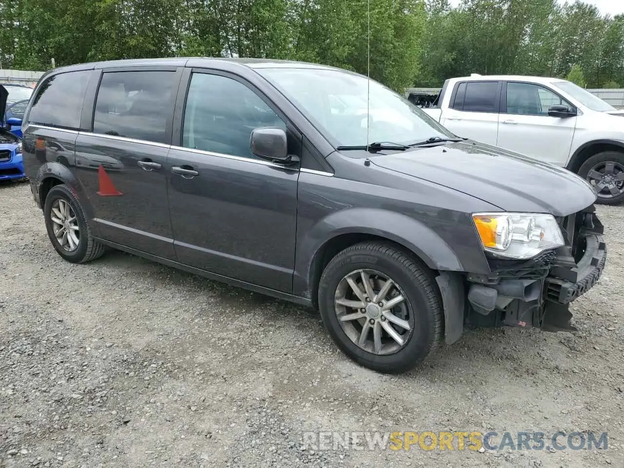 4 Photograph of a damaged car 2C4RDGCG9KR600022 DODGE CARAVAN 2019