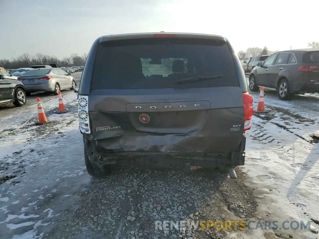 6 Photograph of a damaged car 2C4RDGCG9KR693883 DODGE CARAVAN 2019