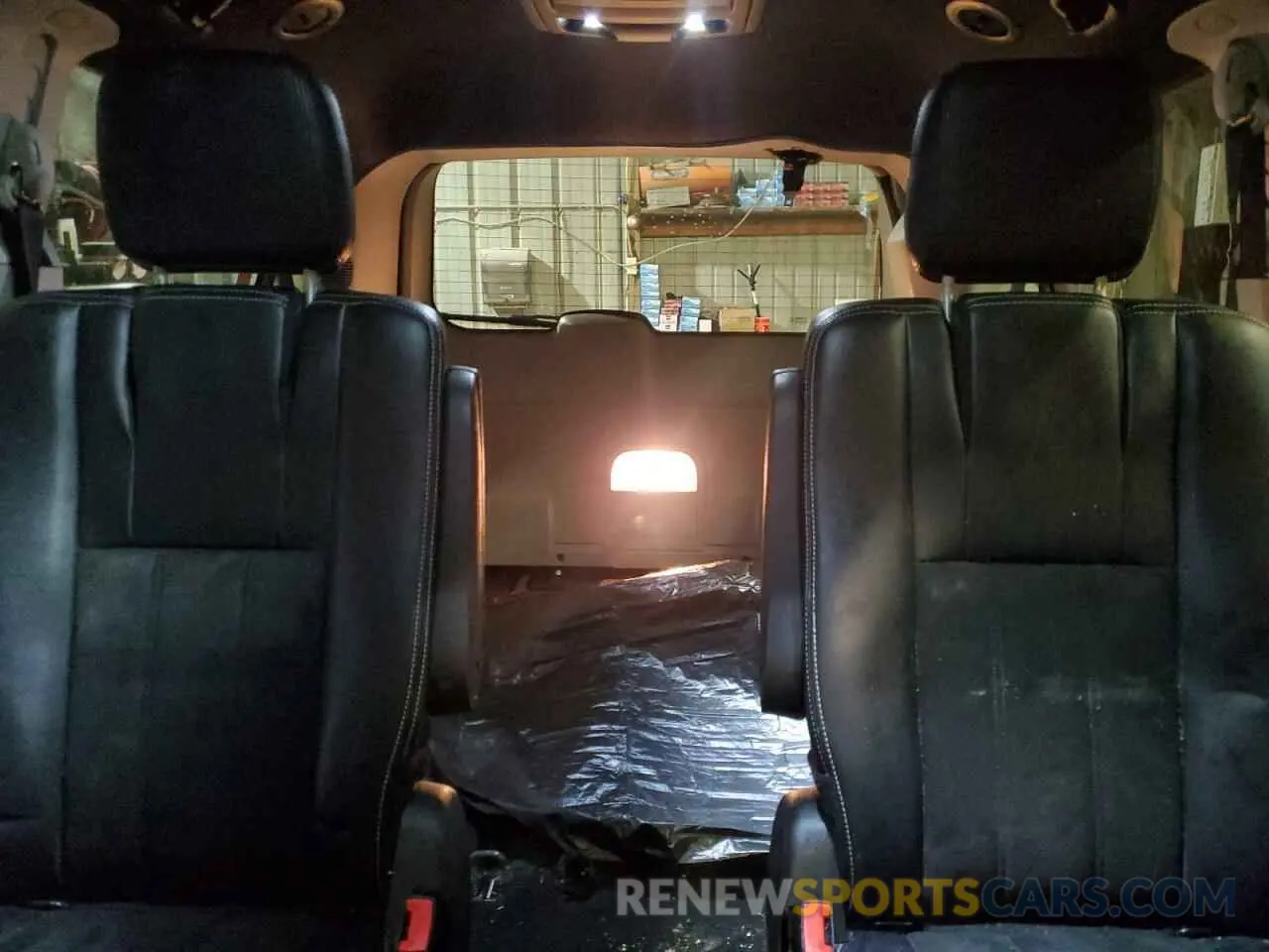 10 Photograph of a damaged car 2C4RDGCG9KR712187 DODGE CARAVAN 2019