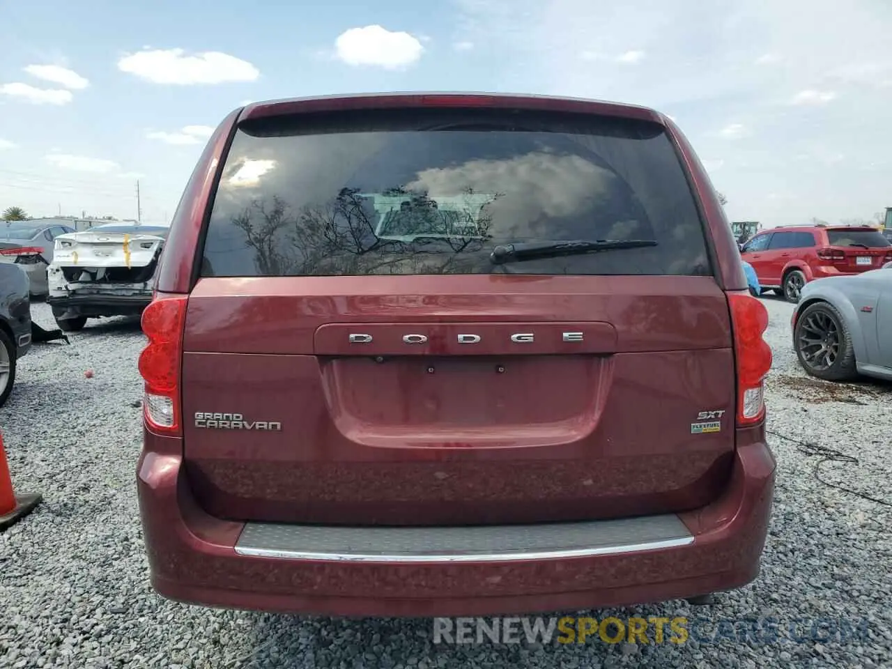 6 Photograph of a damaged car 2C4RDGCG9KR759302 DODGE CARAVAN 2019