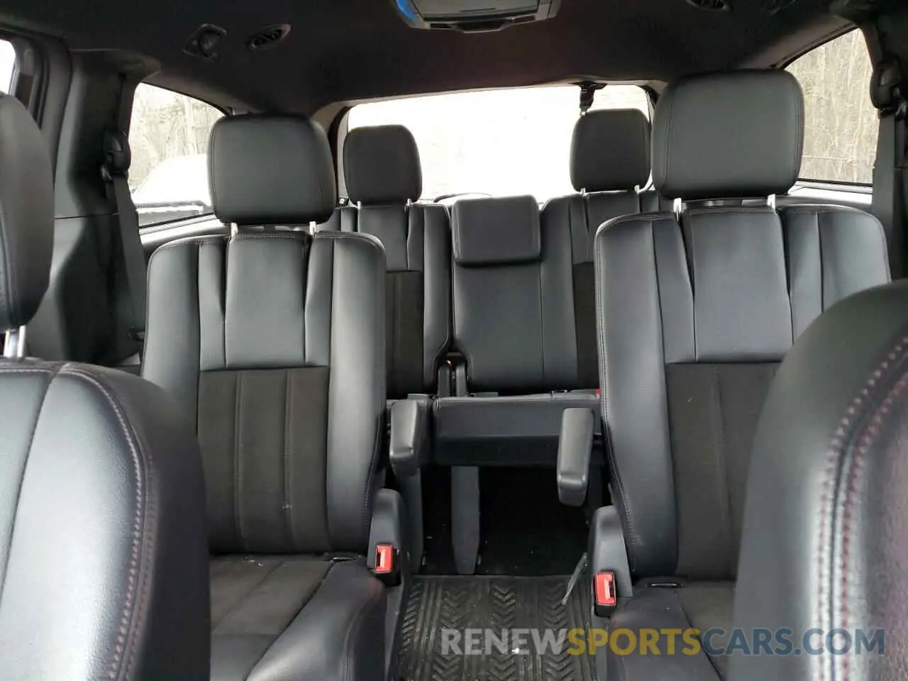 10 Photograph of a damaged car 2C4RDGCG9KR795619 DODGE CARAVAN 2019