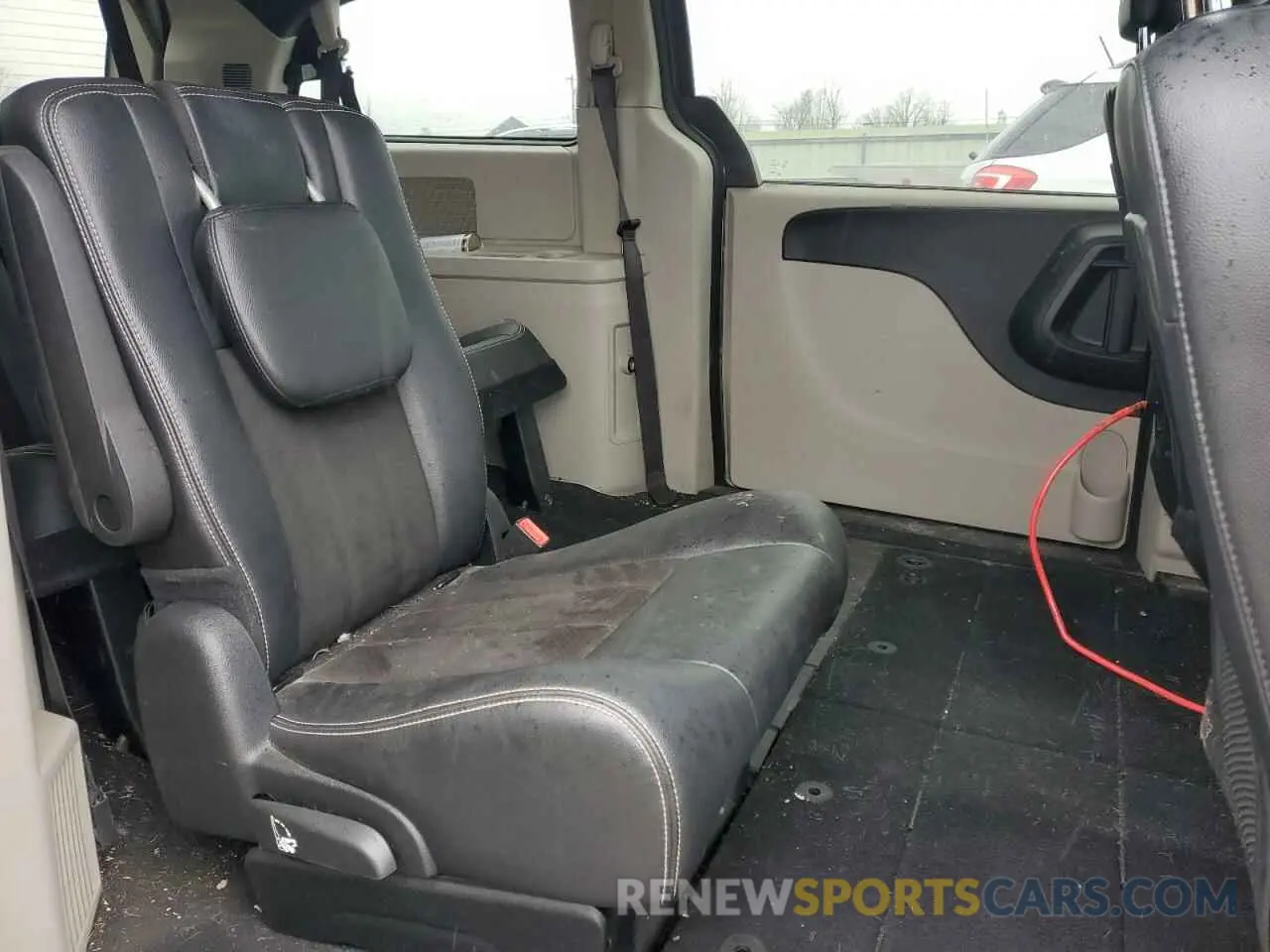 11 Photograph of a damaged car 2C4RDGCGXKR518476 DODGE CARAVAN 2019