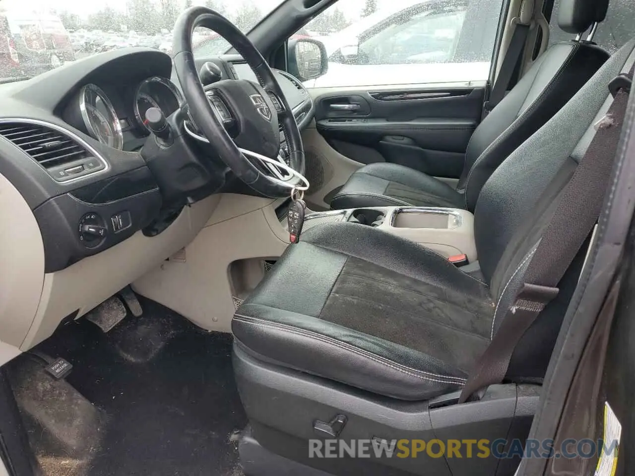 7 Photograph of a damaged car 2C4RDGCGXKR518476 DODGE CARAVAN 2019