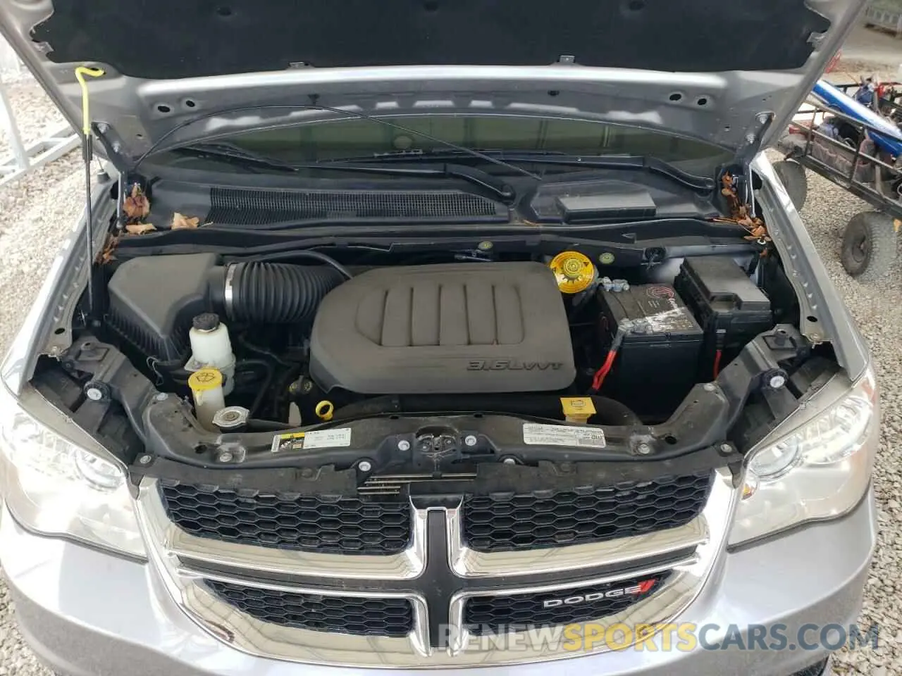 12 Photograph of a damaged car 2C4RDGCGXKR585398 DODGE CARAVAN 2019