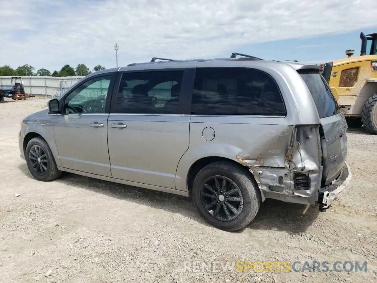 2 Photograph of a damaged car 2C4RDGCGXKR585398 DODGE CARAVAN 2019