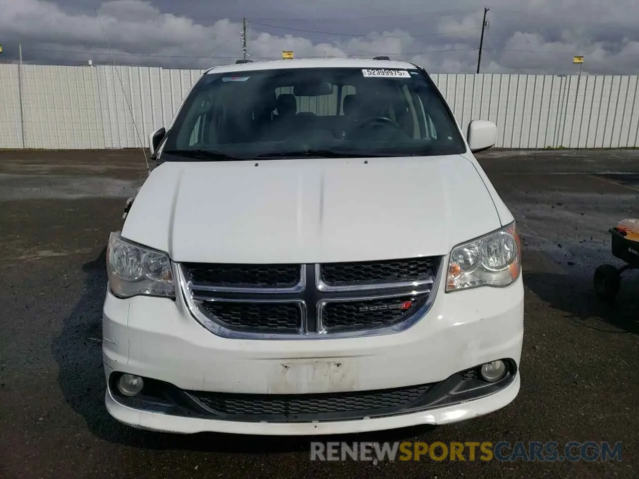 5 Photograph of a damaged car 2C4RDGCGXKR635068 DODGE CARAVAN 2019