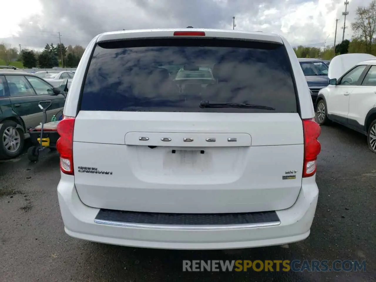 6 Photograph of a damaged car 2C4RDGCGXKR635068 DODGE CARAVAN 2019