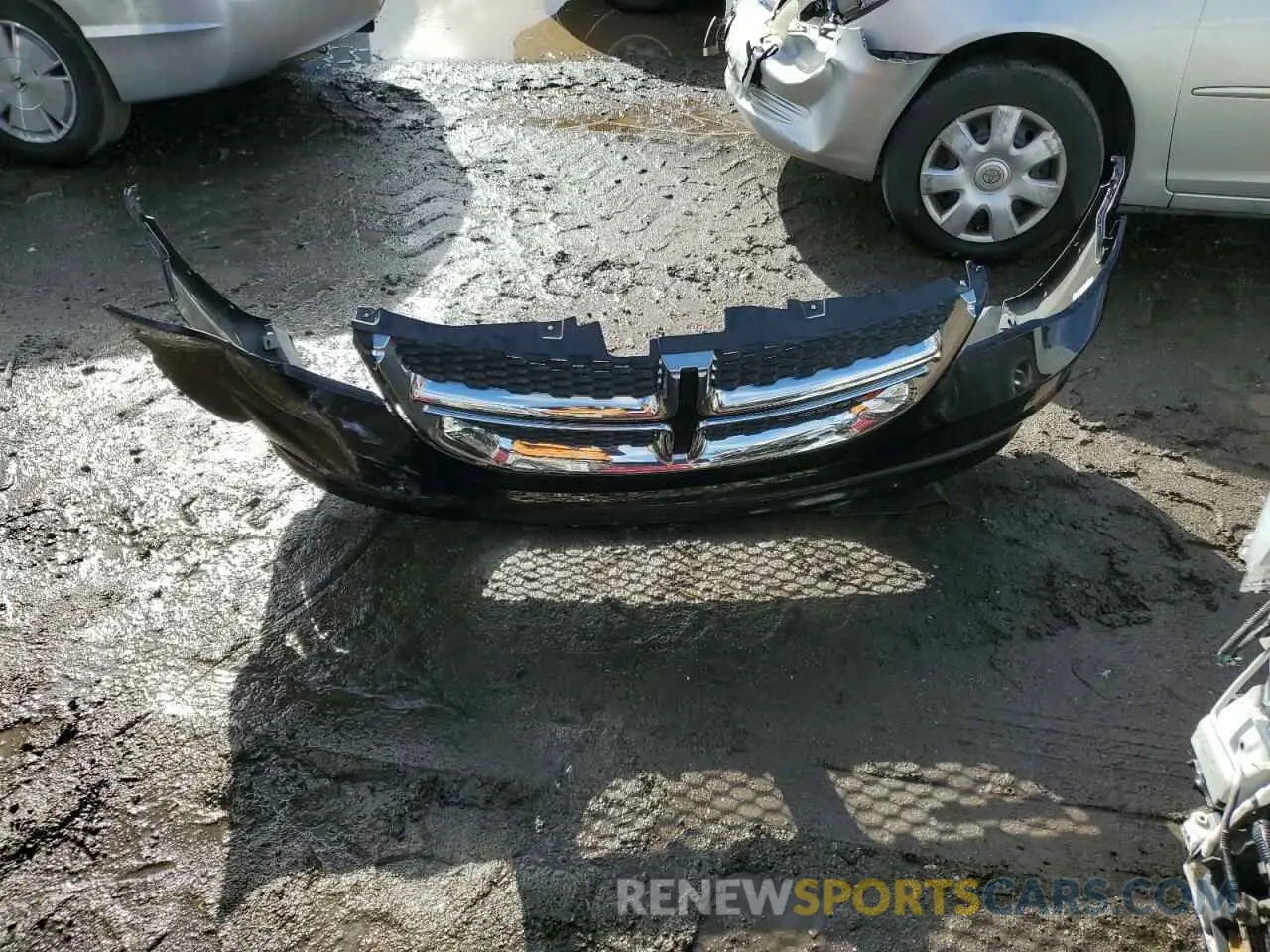13 Photograph of a damaged car 2C4RDGCGXKR690443 DODGE CARAVAN 2019