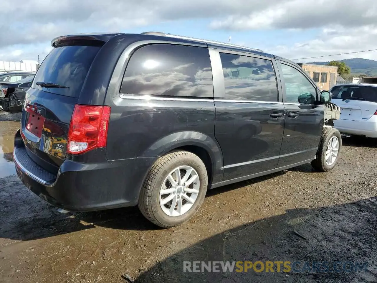 3 Photograph of a damaged car 2C4RDGCGXKR690443 DODGE CARAVAN 2019