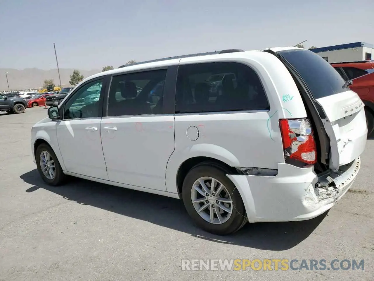2 Photograph of a damaged car 2C4RDGCGXKR755369 DODGE CARAVAN 2019