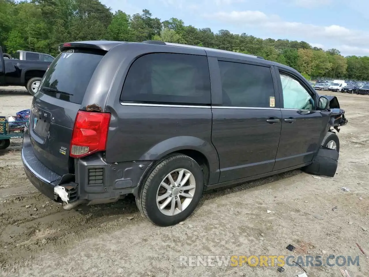 3 Photograph of a damaged car 2C4RDGCGXKR776335 DODGE CARAVAN 2019