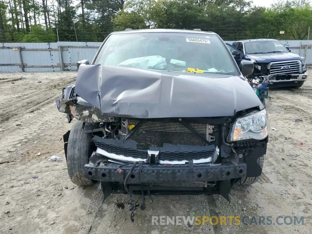 5 Photograph of a damaged car 2C4RDGCGXKR776335 DODGE CARAVAN 2019