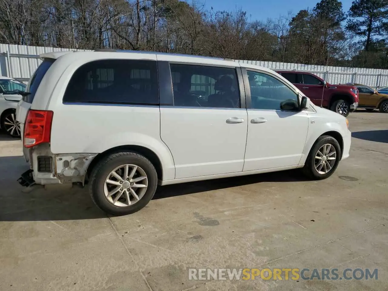3 Photograph of a damaged car 2C4RDGCGXKR790297 DODGE CARAVAN 2019