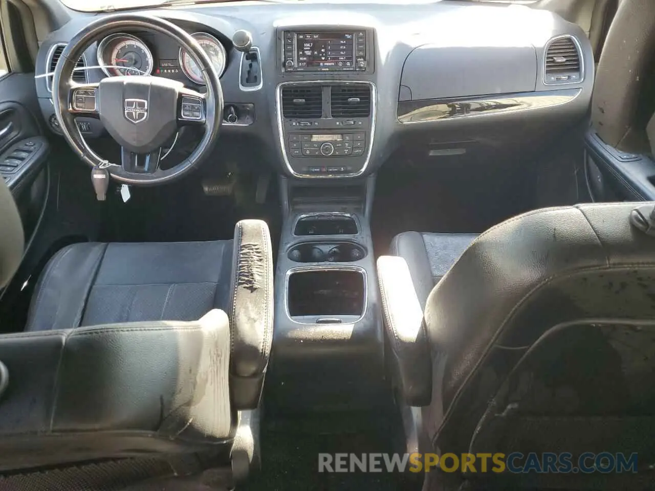 8 Photograph of a damaged car 2C4RDGCGXKR790297 DODGE CARAVAN 2019