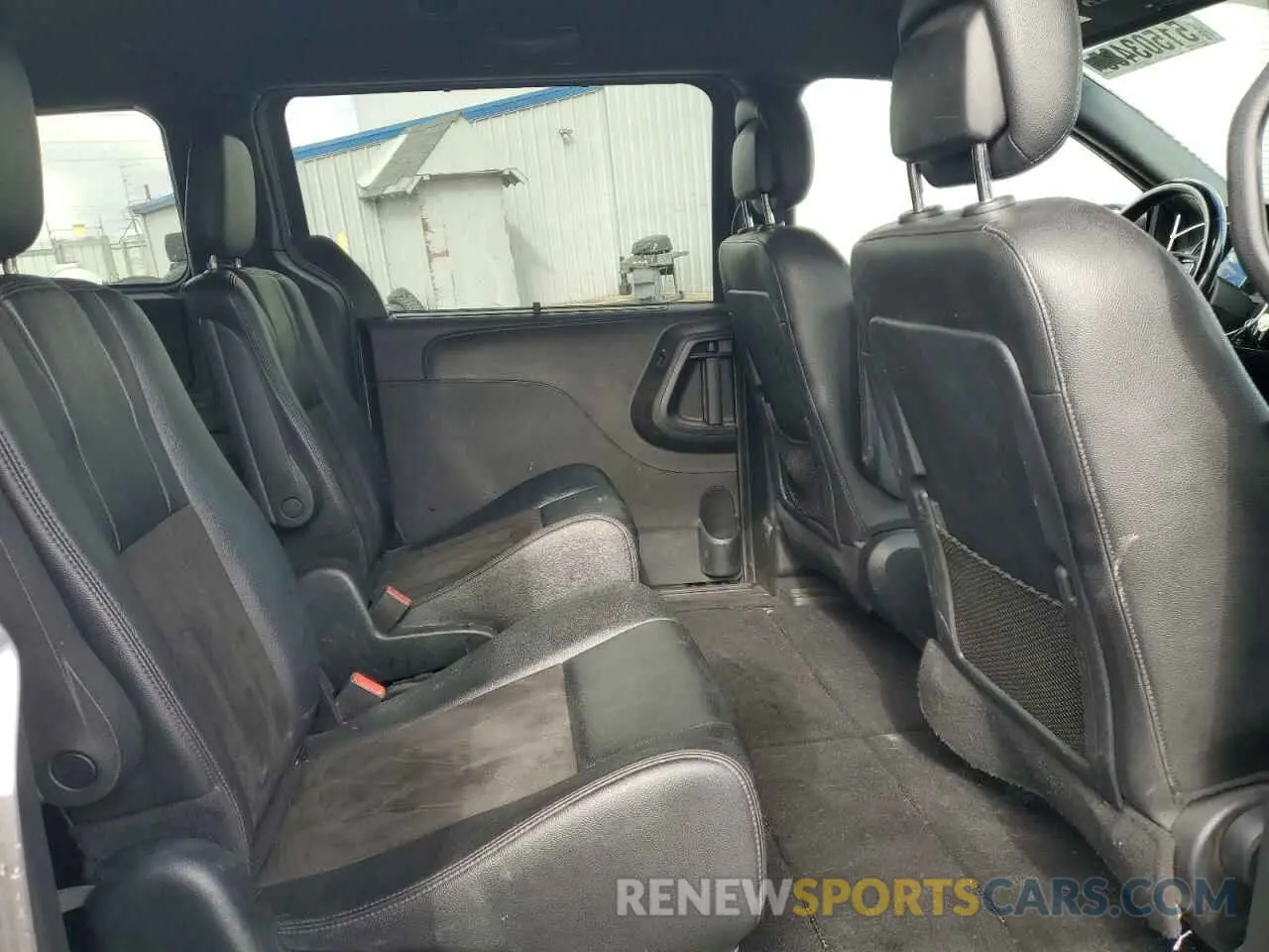 11 Photograph of a damaged car 2C4RDGCGXKR809320 DODGE CARAVAN 2019