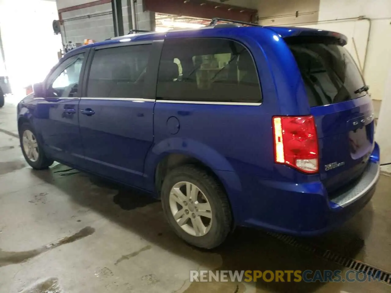 2 Photograph of a damaged car 2C4RDGDG0KR645736 DODGE CARAVAN 2019