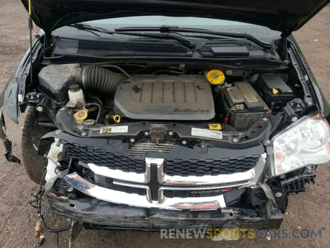 12 Photograph of a damaged car 2C4RDGDG8KR795755 DODGE CARAVAN 2019