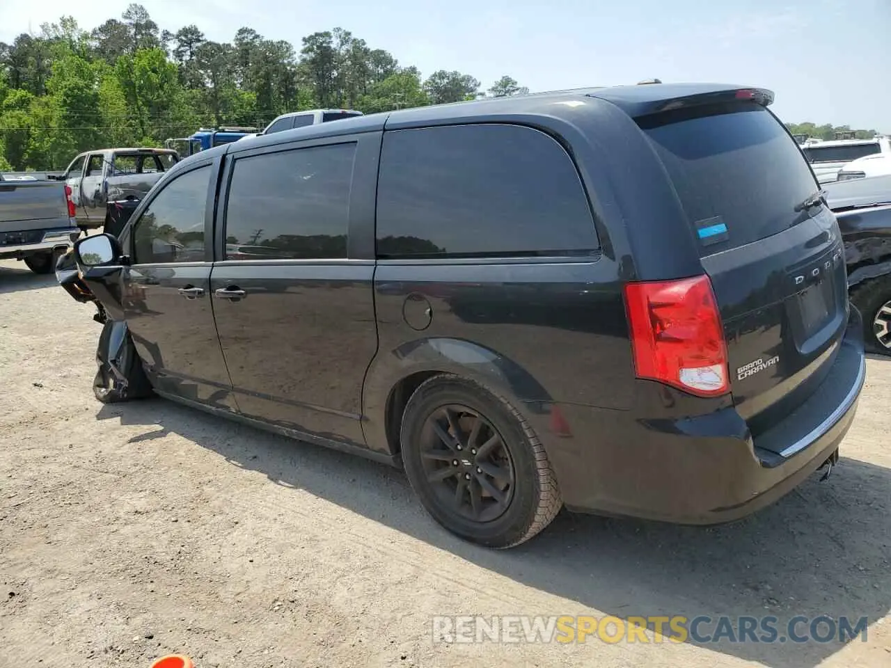2 Photograph of a damaged car 2C4RDGEG0KR670375 DODGE CARAVAN 2019