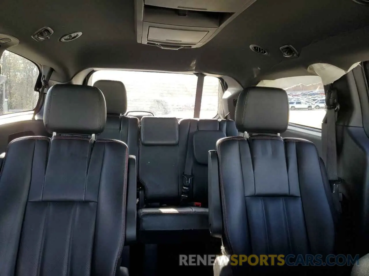 10 Photograph of a damaged car 2C4RDGEG1KR632069 DODGE CARAVAN 2019