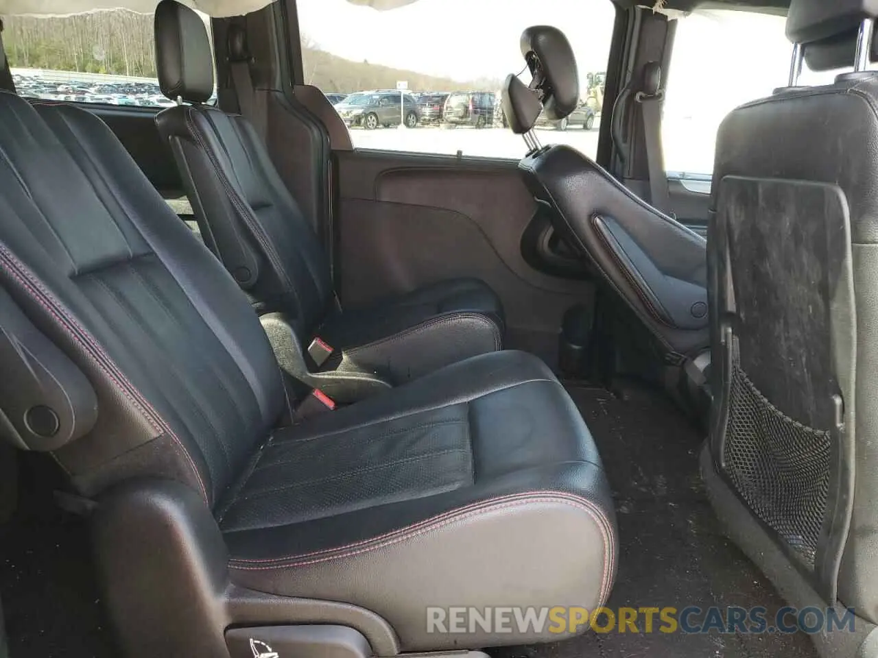 11 Photograph of a damaged car 2C4RDGEG1KR632069 DODGE CARAVAN 2019