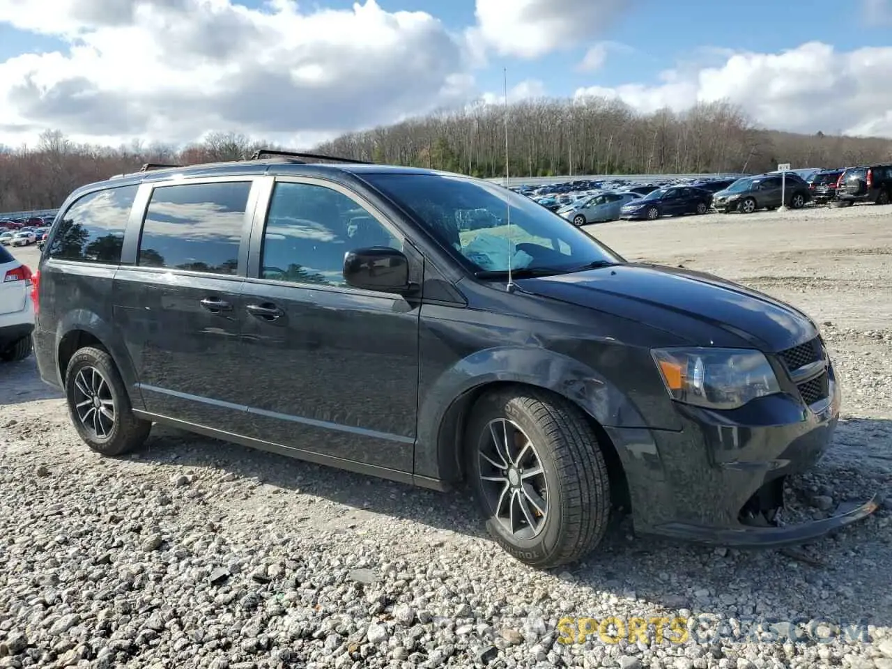4 Photograph of a damaged car 2C4RDGEG1KR632069 DODGE CARAVAN 2019