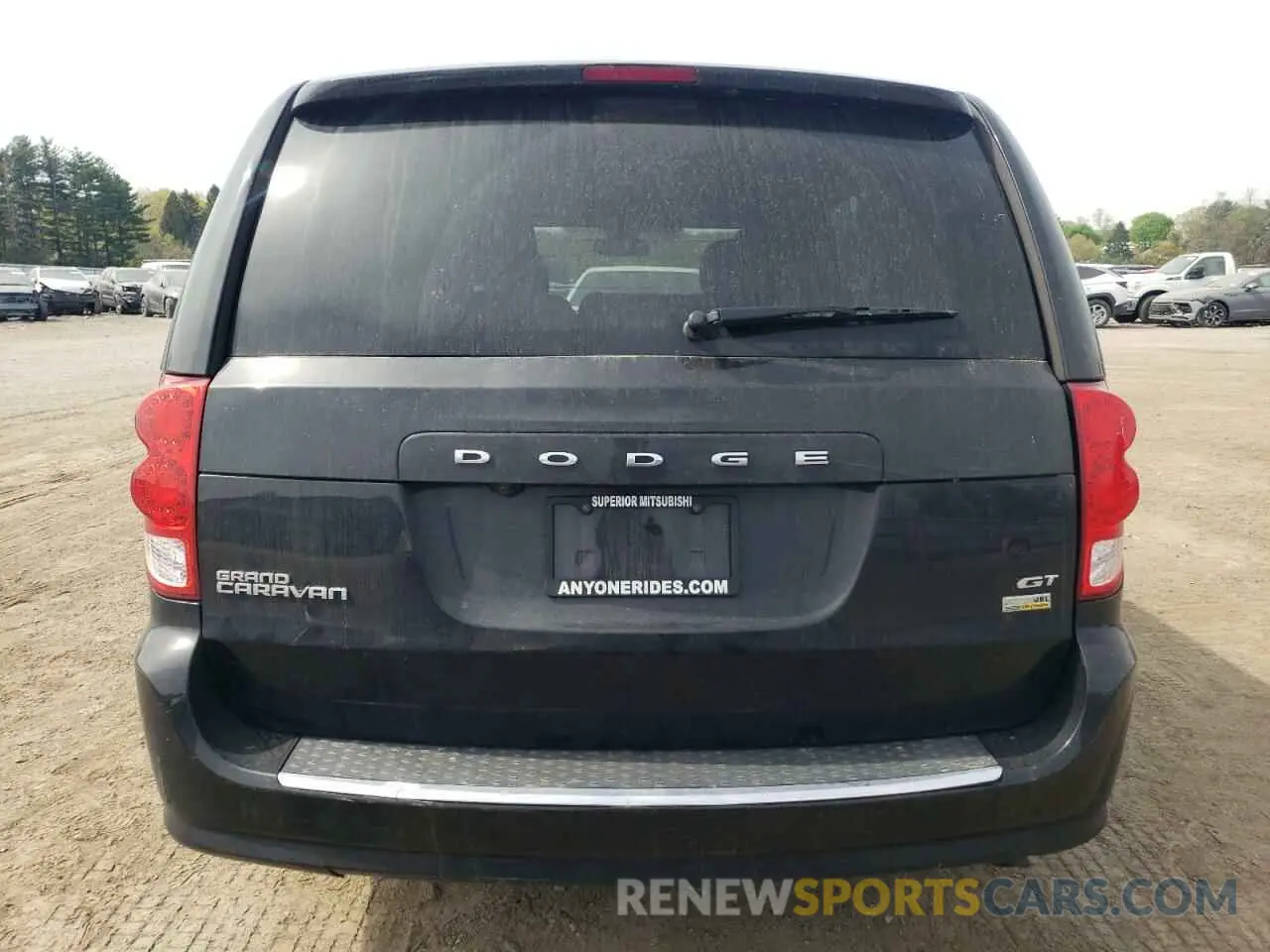 6 Photograph of a damaged car 2C4RDGEG1KR670787 DODGE CARAVAN 2019