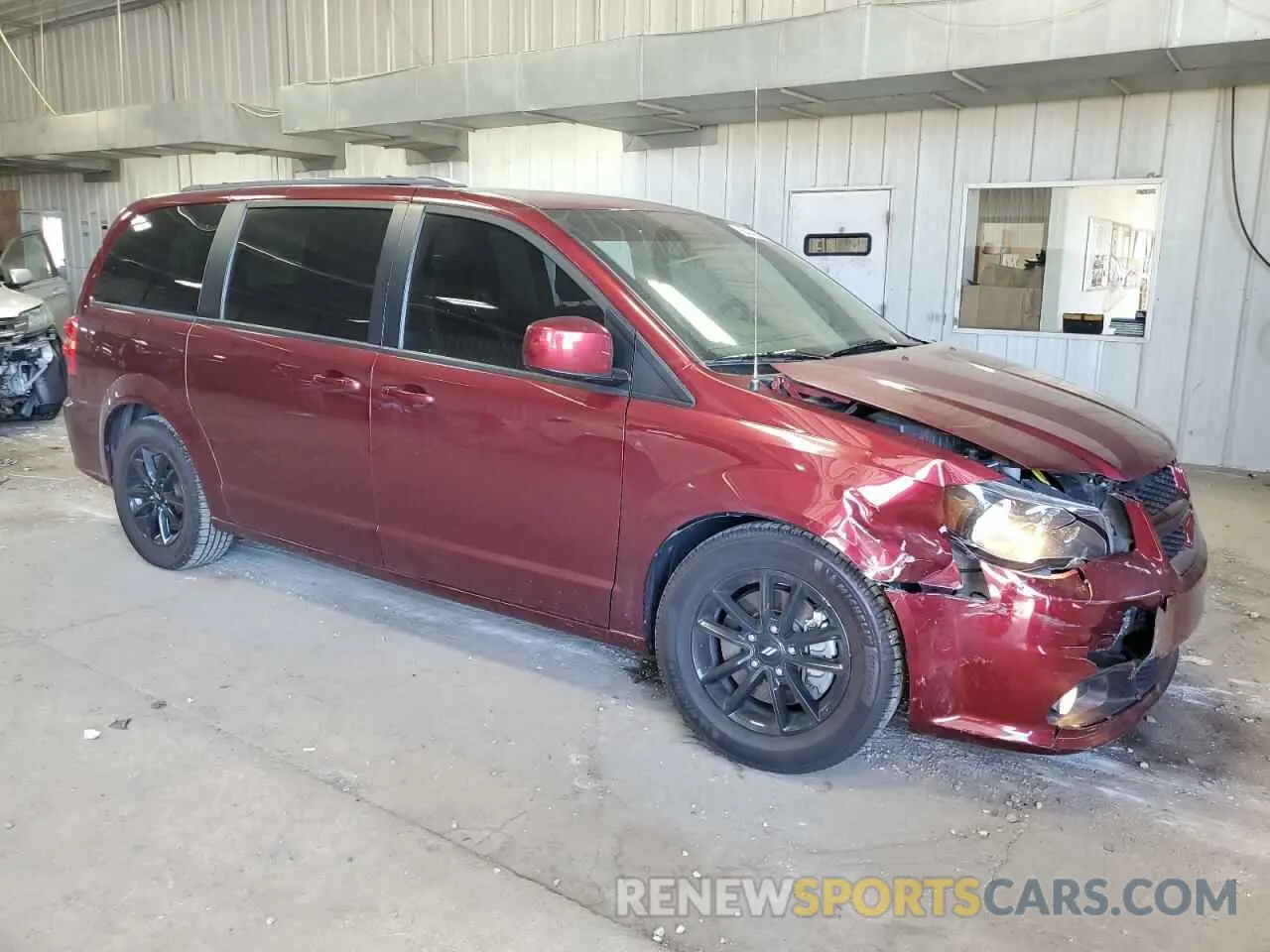 4 Photograph of a damaged car 2C4RDGEG1KR709457 DODGE CARAVAN 2019