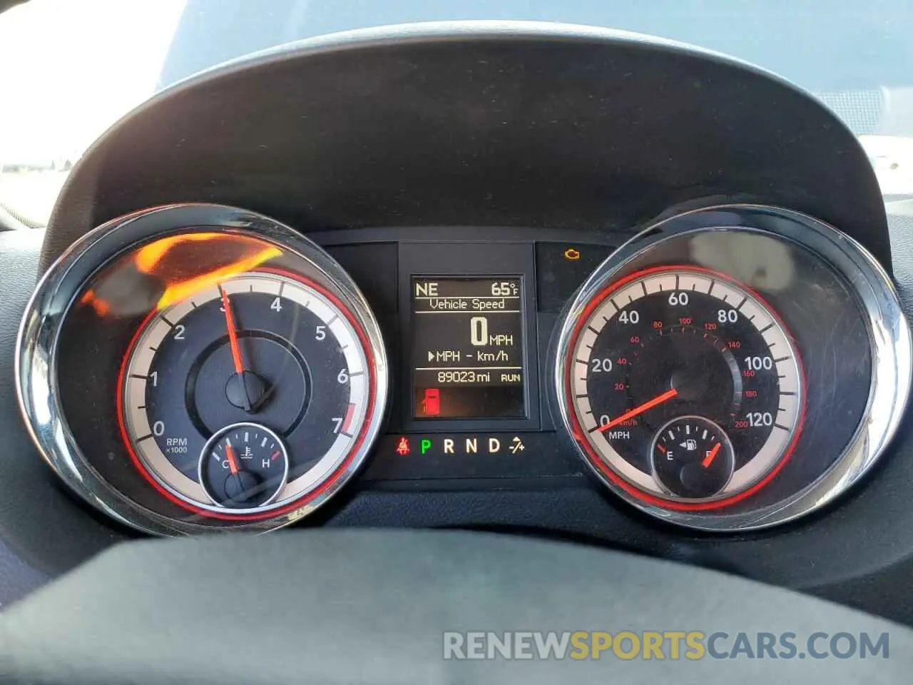 9 Photograph of a damaged car 2C4RDGEG1KR739851 DODGE CARAVAN 2019