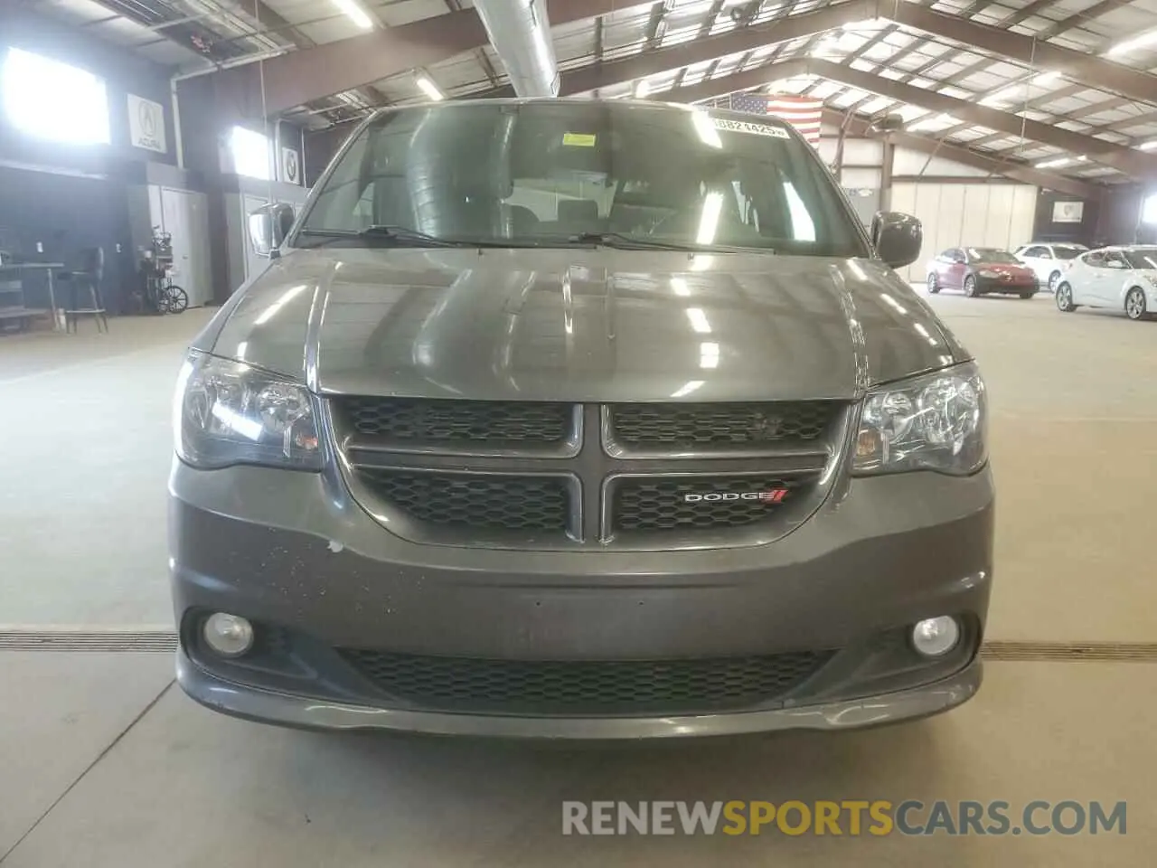 5 Photograph of a damaged car 2C4RDGEG1KR765009 DODGE CARAVAN 2019