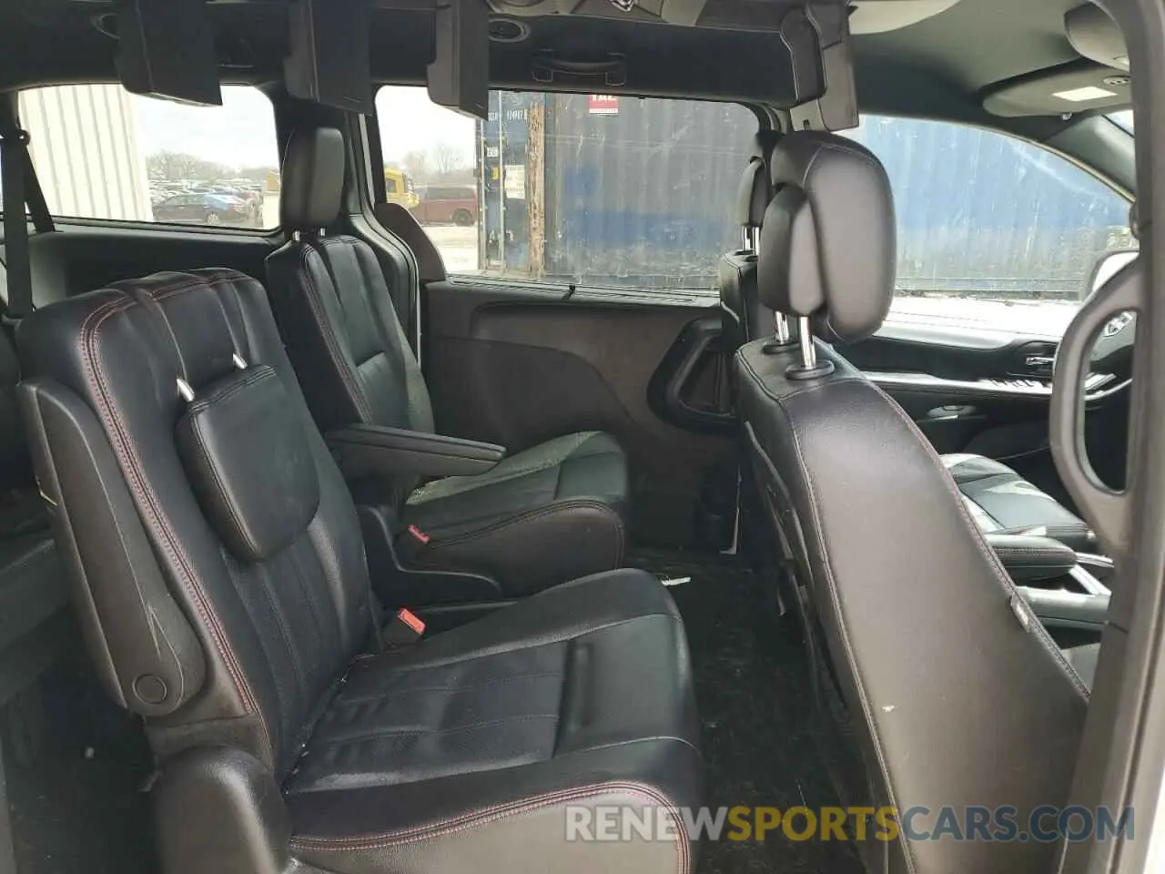 11 Photograph of a damaged car 2C4RDGEG2KR519246 DODGE CARAVAN 2019