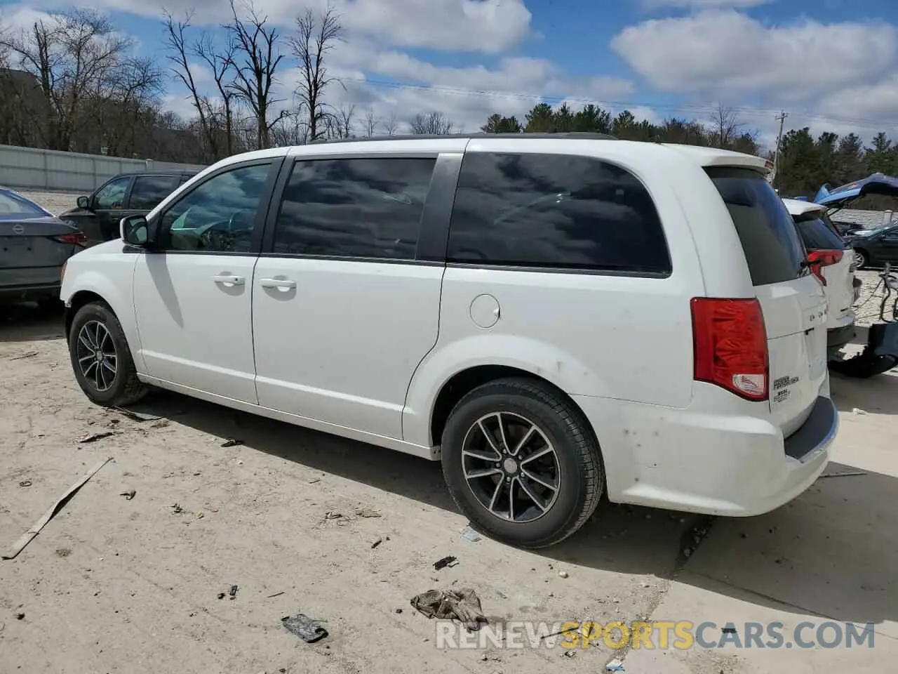 2 Photograph of a damaged car 2C4RDGEG2KR519246 DODGE CARAVAN 2019