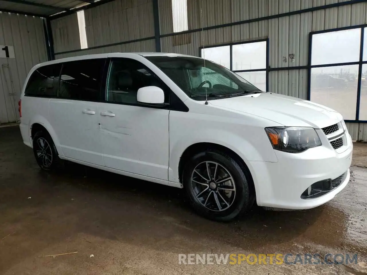 4 Photograph of a damaged car 2C4RDGEG2KR537956 DODGE CARAVAN 2019