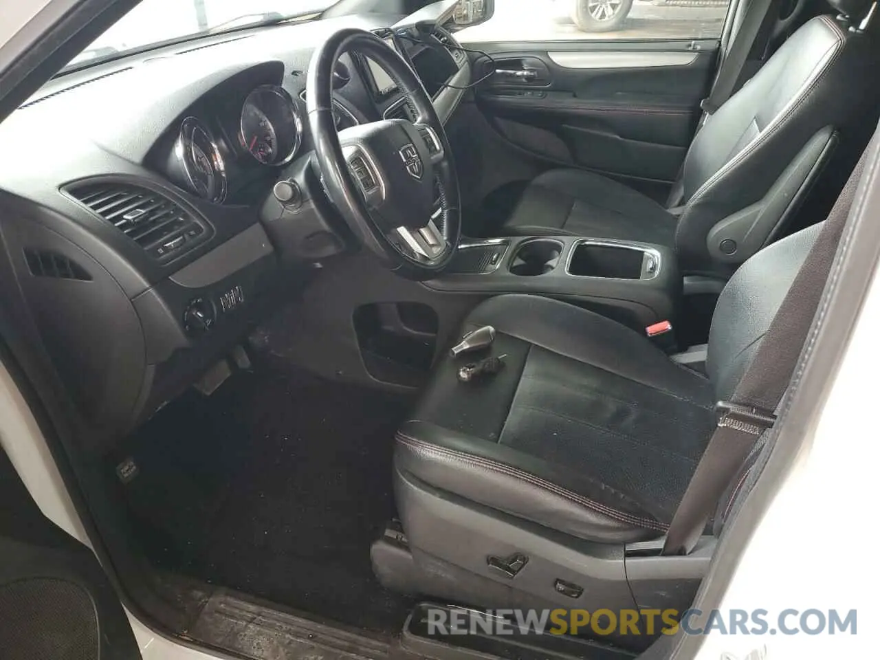 7 Photograph of a damaged car 2C4RDGEG2KR537956 DODGE CARAVAN 2019