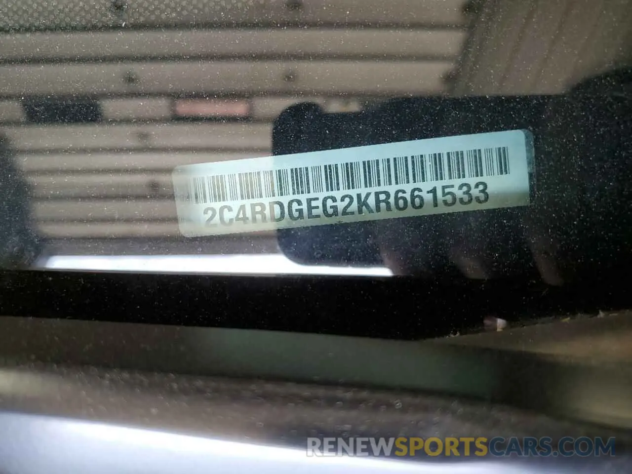 13 Photograph of a damaged car 2C4RDGEG2KR661533 DODGE CARAVAN 2019
