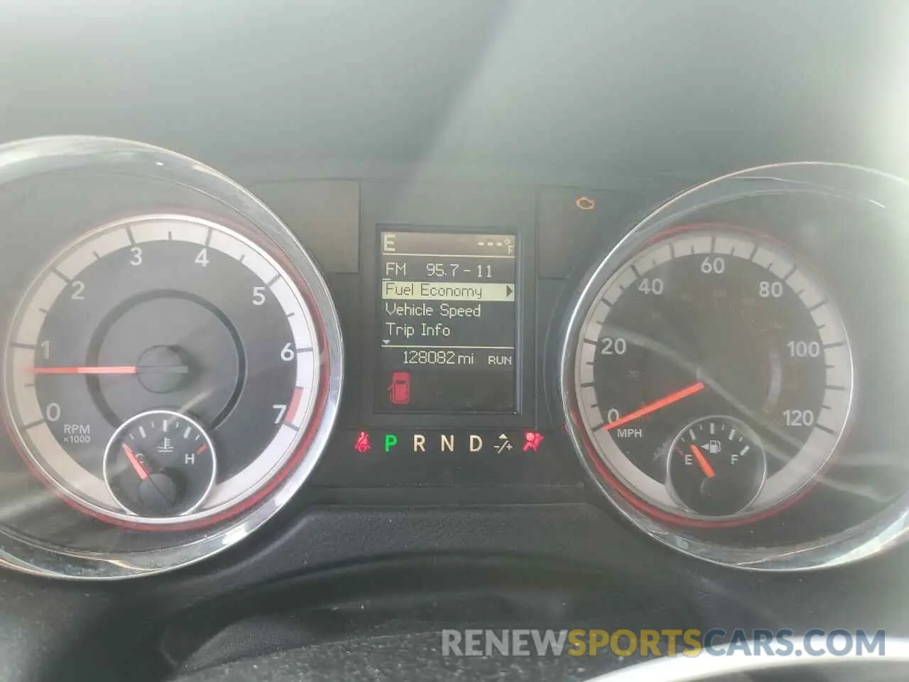 9 Photograph of a damaged car 2C4RDGEG2KR750812 DODGE CARAVAN 2019