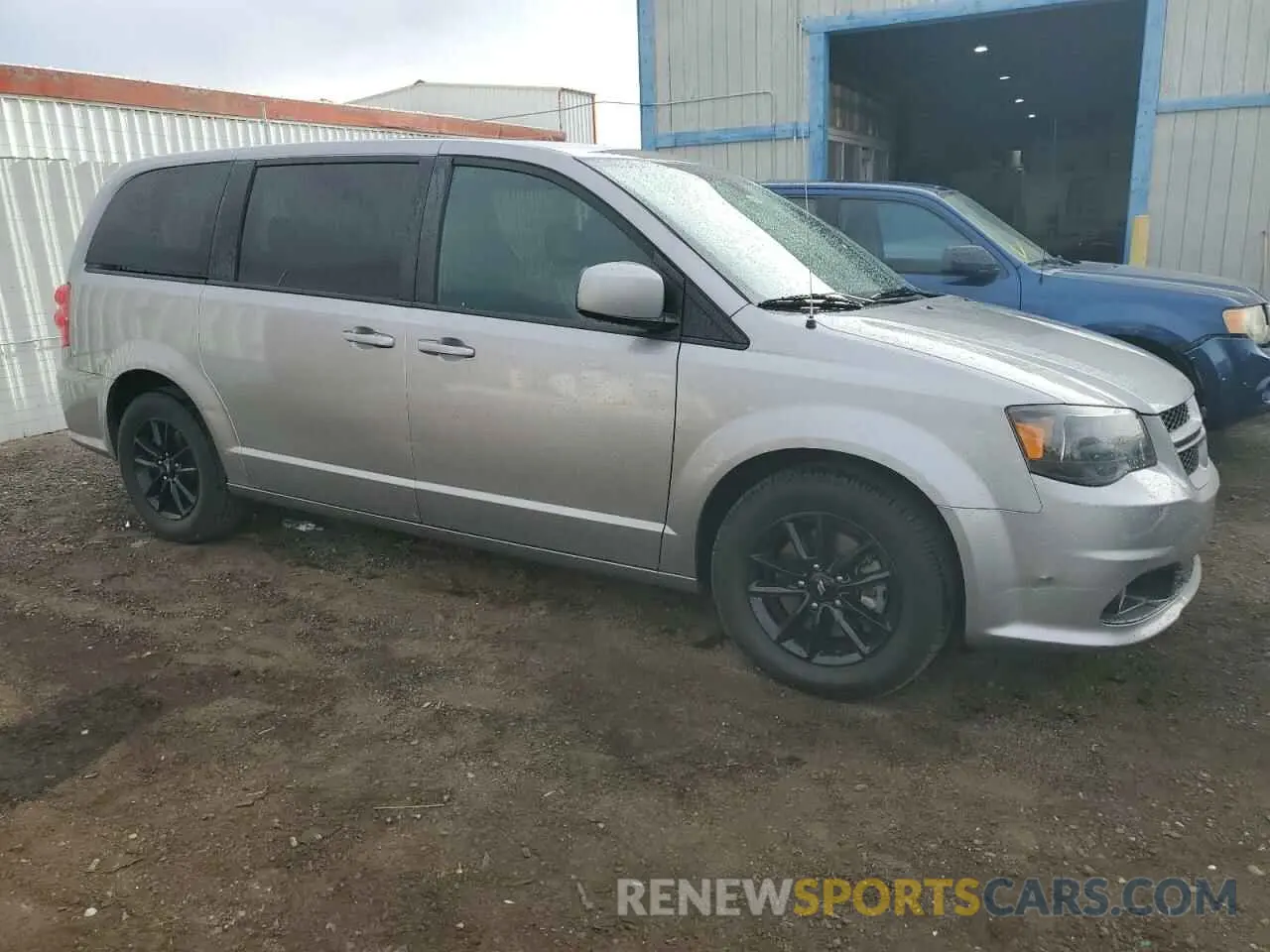 4 Photograph of a damaged car 2C4RDGEG2KR760059 DODGE CARAVAN 2019
