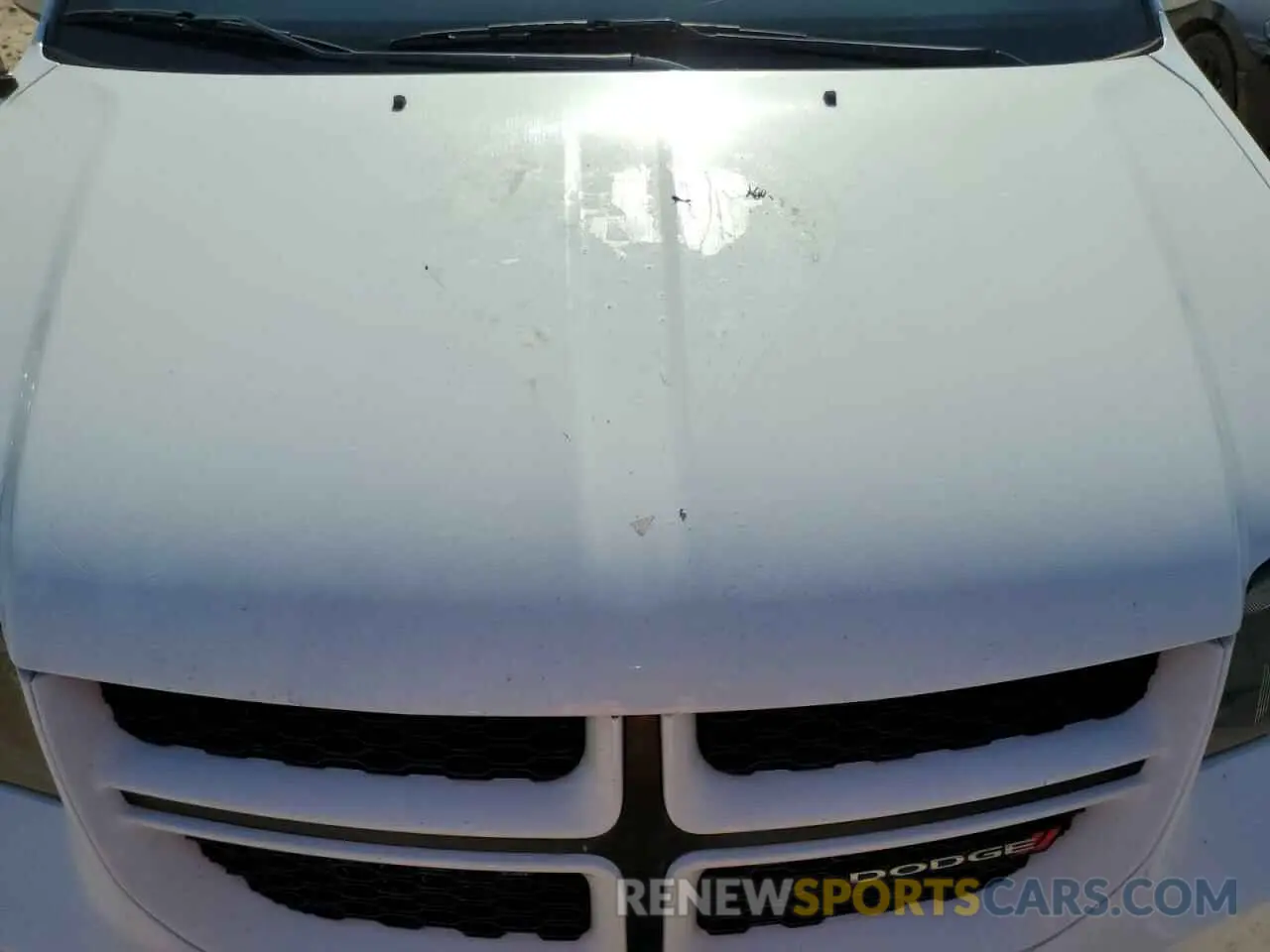 11 Photograph of a damaged car 2C4RDGEG2KR764547 DODGE CARAVAN 2019