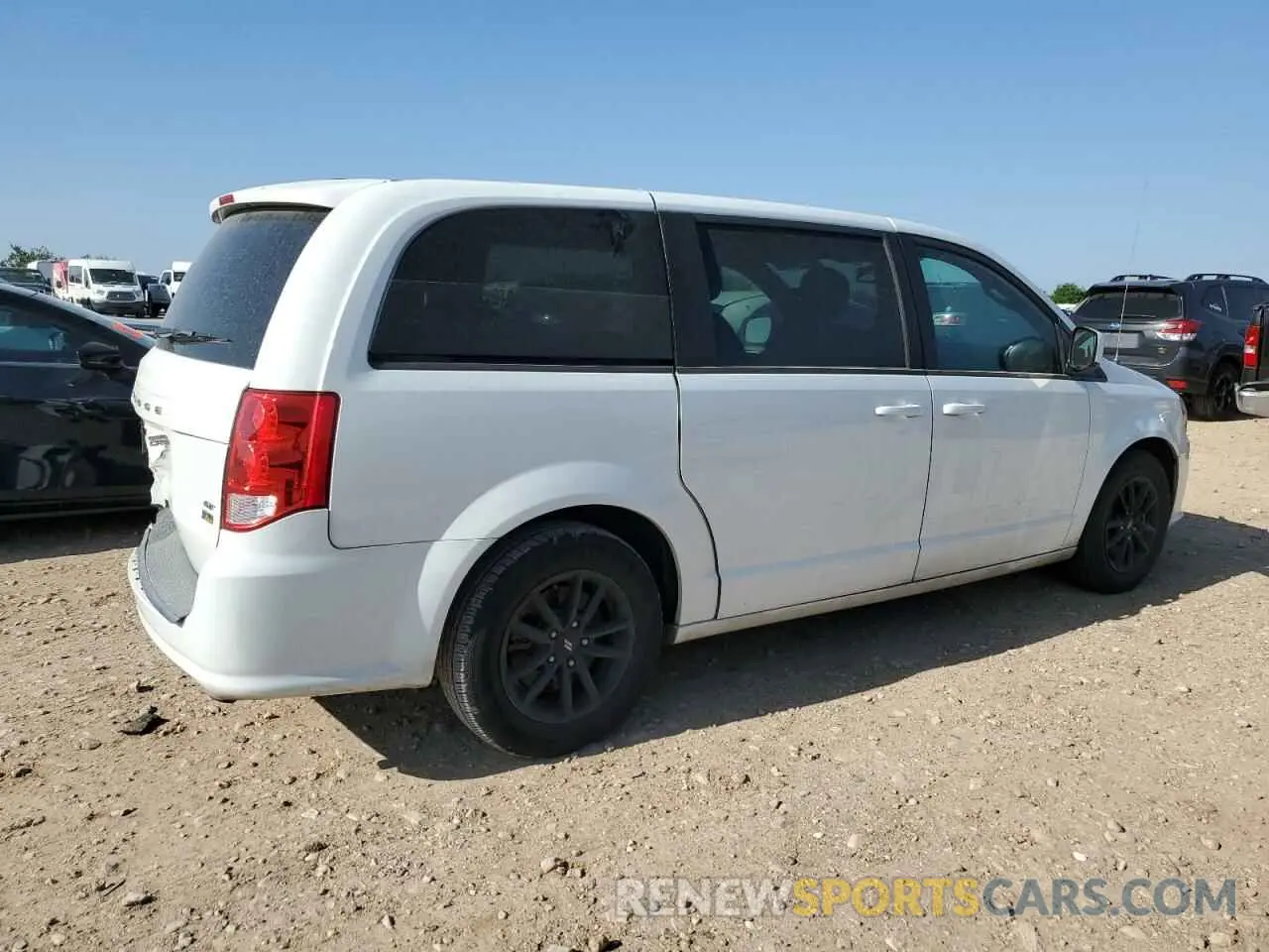 3 Photograph of a damaged car 2C4RDGEG2KR764547 DODGE CARAVAN 2019