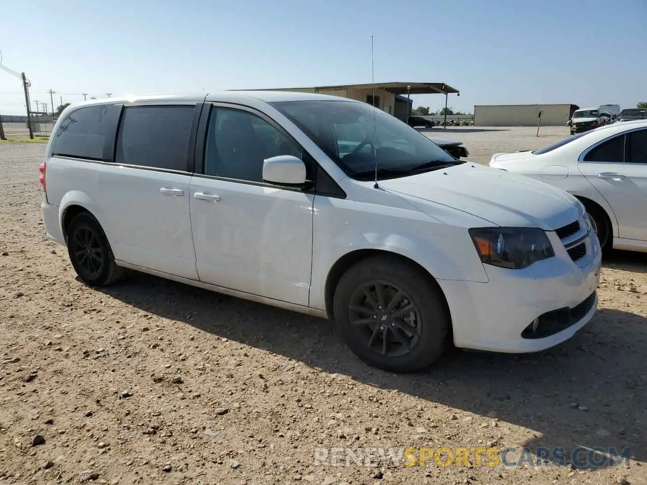 4 Photograph of a damaged car 2C4RDGEG2KR764547 DODGE CARAVAN 2019