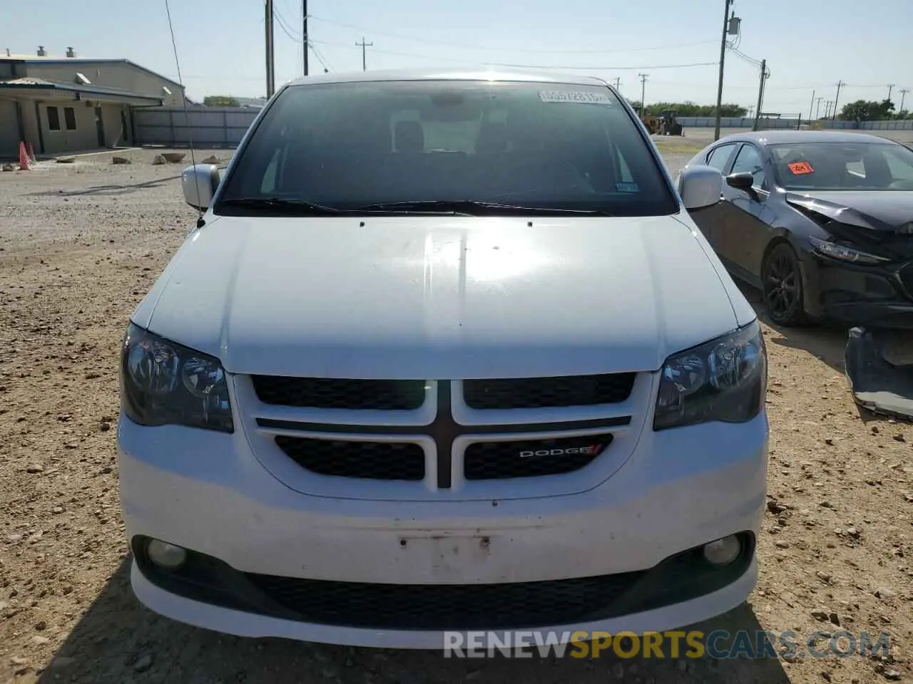 5 Photograph of a damaged car 2C4RDGEG2KR764547 DODGE CARAVAN 2019