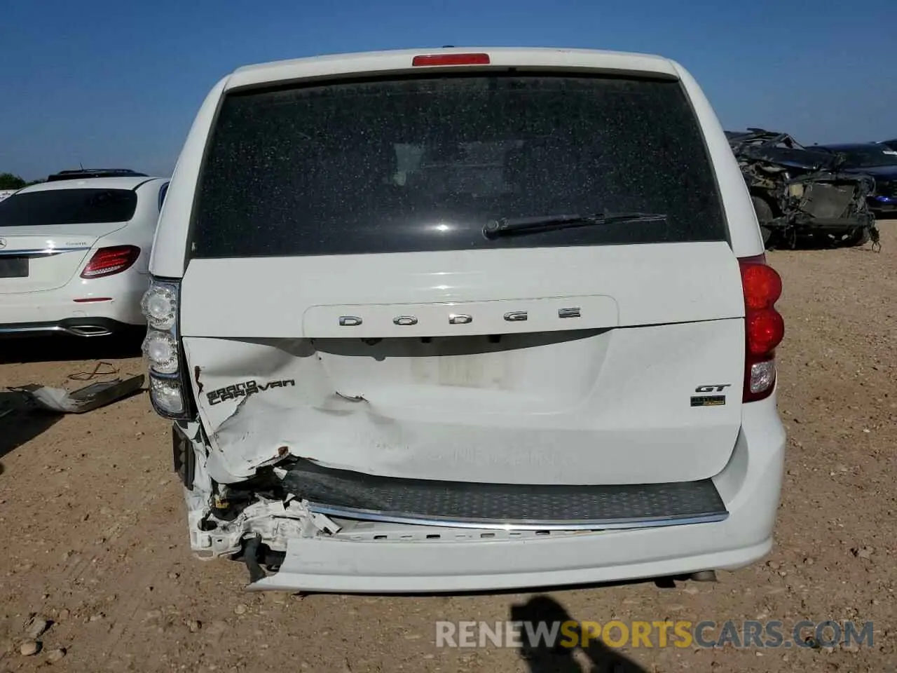 6 Photograph of a damaged car 2C4RDGEG2KR764547 DODGE CARAVAN 2019
