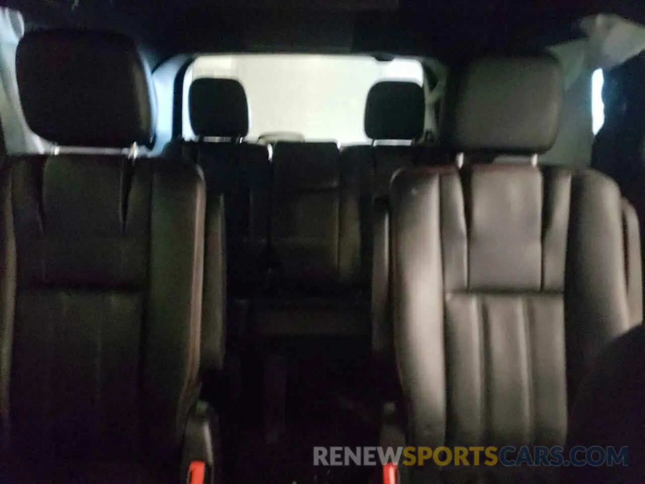 10 Photograph of a damaged car 2C4RDGEG3KR533592 DODGE CARAVAN 2019